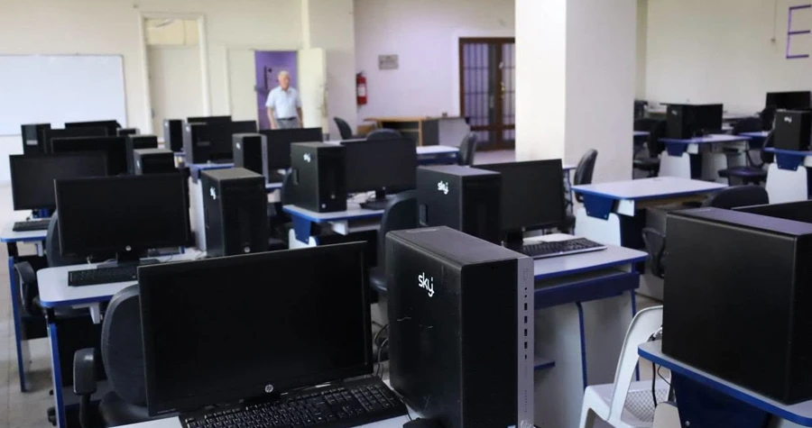 تطوير البنية التقنية للمخبر المركزي في كلية الهندسة المعلوماتية بجامعة حمص