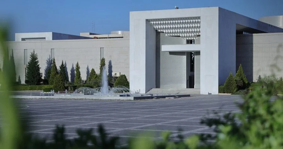 مرسوم رئاسي يمنح عاماً دراسياً للطلاب المستنفدين فرص الرسوب والتقدم ‏للامتحانات
