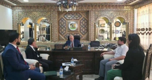 المعهد الوطني للإدارة العامة يبحث التعاون مع وزارة الاقتصاد والصناعة لتعزيز الكفاءات الإدارية