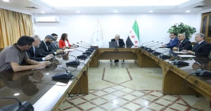 وزير التعليم العالي يبحث تطوير الجامعة الافتراضية السورية