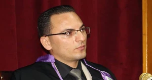 منح الباحث محمود ماجد الخضر درجة الدكتوراه في اللغة العربية