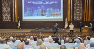 محاضرة علمية في جامعة حلب تستعرض تجربة كوريا الجنوبية في إعادة الإعمار والتنمية